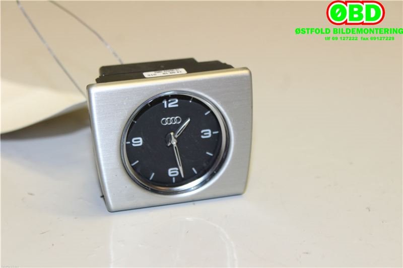 Instrument klokke til Audi A8, 2010-2013 (Type III, Fase 1)  (AUDI|4H0 919 204 H)