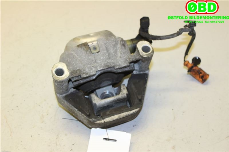 Motorfeste til Audi A8 2010-2013 (Type III, Fase 1) (AUDI|4G0 199 381 LC|)
