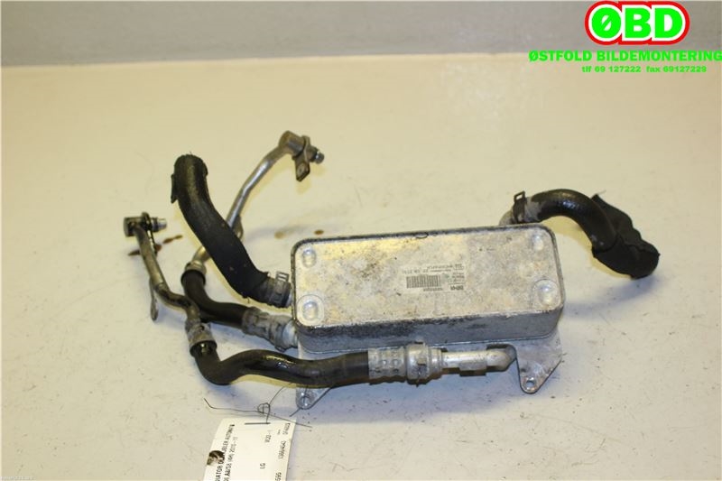 Oljekjøler til Audi A8, 2010-2013 (Type III, Fase 1)  (AUDI|4H0 317 021 H)