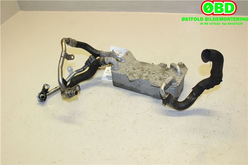 Oljekjøler til Audi A8 2010-2013 (Type III, Fase 1)  (AUDI|4H0 317 021 H|4H0 317 021 R|)