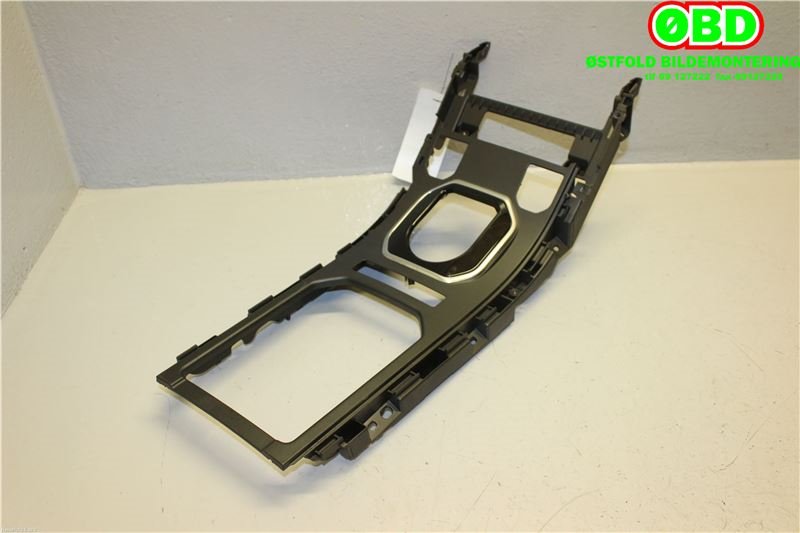 Diverse deler til Land Rover Range Rover, Evoque 2011-2019 (Type I) (LAND-ROVER|LR033422|LR071510|BJ32045A66AAW)