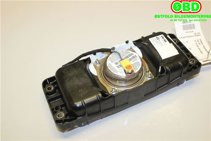 Airbag passasjer til VW E-Up 2013-2019  (VOLKSWAGEN|1S0 880 204 C||1S0880204C)