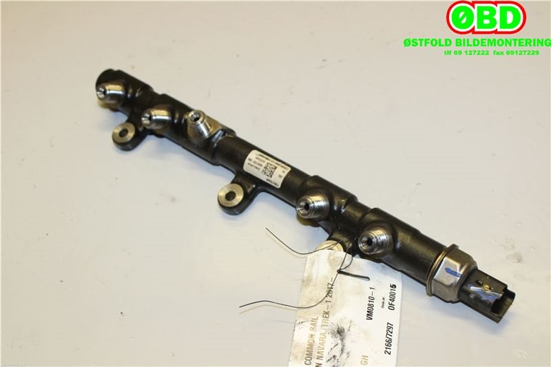 Dyseskinne (fuelrail) til Nissan Navara 2016-->> (D23) (D23) (NISSAN||175217543R)