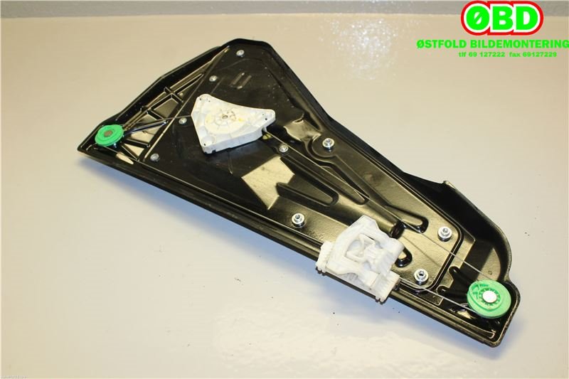 Ruteheis venstre bak til Land Rover Discovery 2009-2017 (Type IV)  (LAND-ROVER|LR013872|LR052108|)