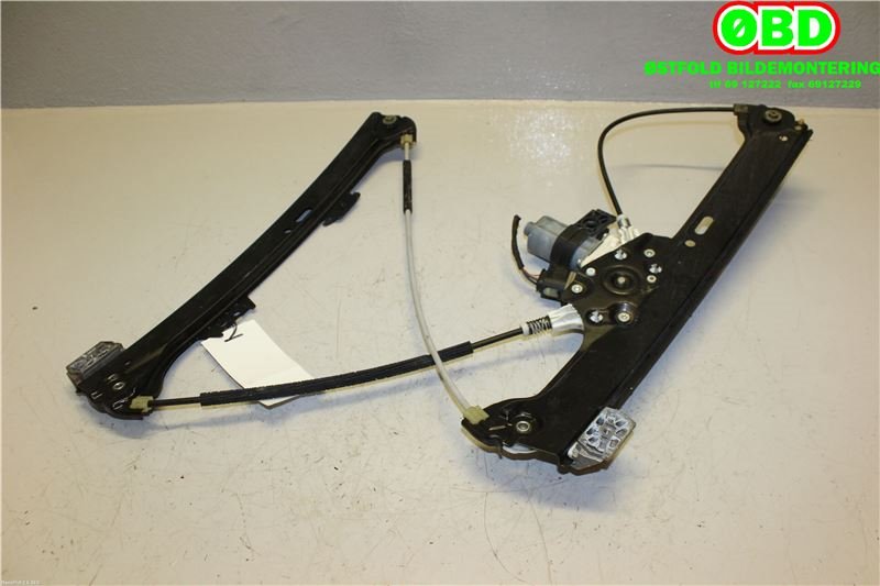 Ruteheis høyre foran til BMW 5-Serie 2003-2010 (E60/E61) (E60/E61) (BMW|51 33 7 184 384|)