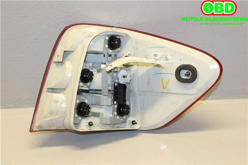 Baklykt venstre til Mercedes ML 2005-2011 (W164) (W164) (MERCEDES|A 164 906 09 00|)