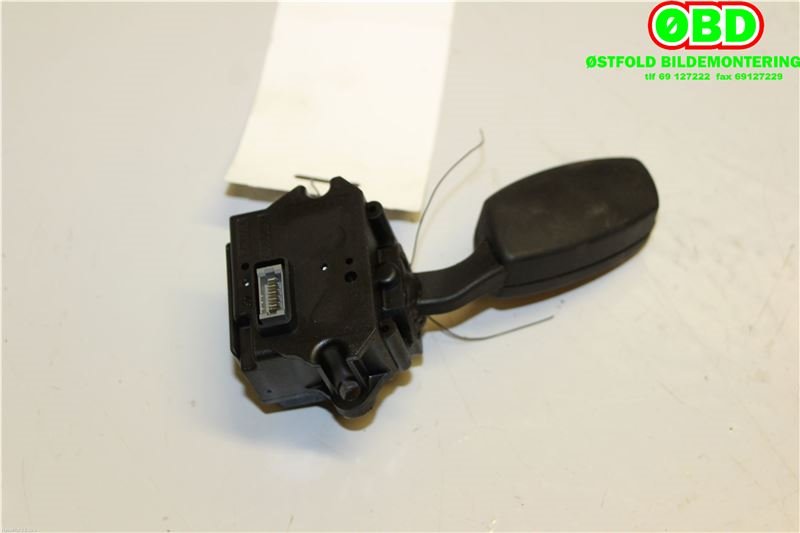 Bryter cruise control til BMW 5-Serie 2003-2010 (E60/E61) (E60/E61) (BMW|61 31 6 951 352||6951352)