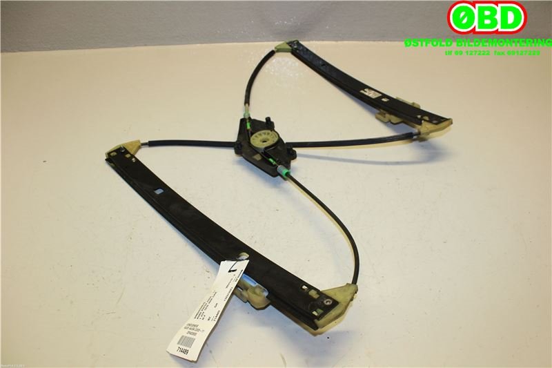 Ruteheis til Audi A4 2007-2014 (Type IV) (B8) (B8) (AUDI|8K0 837 462|8K0 837 462 C|8K0837462)