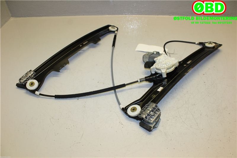 Ruteheis venstre foran til BMW 5-Serie 2003-2010 (E60/E61) (E60/E61) (BMW|51 33 7 184 383|)