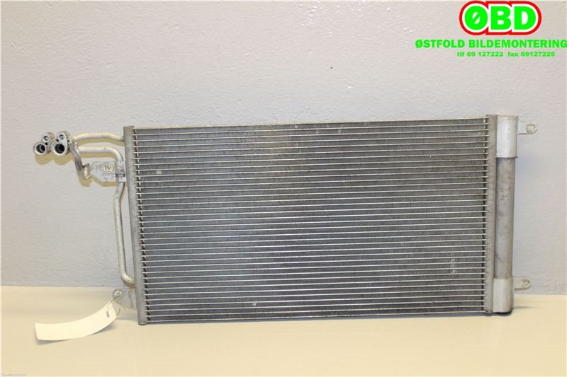 Aircondition radiator til VW Polo 2009-2014 (Type V, Fase 1)  (VOLKSWAGEN|6R0 820 411 Q|6C0 816 411 B|6R0820411D)