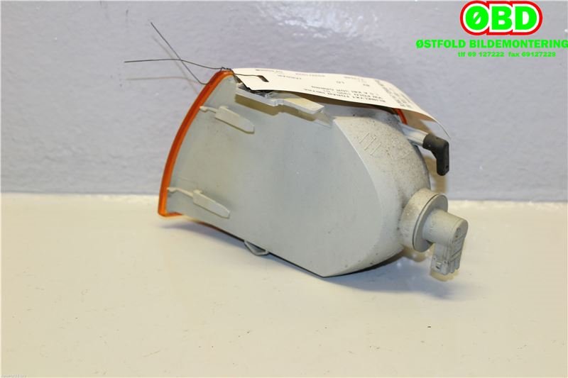 Blinklykt høyre til VW Polo 1994-1999 (Type III, Fase 1)  (VOLKSWAGEN|6N0 953 042 B|)