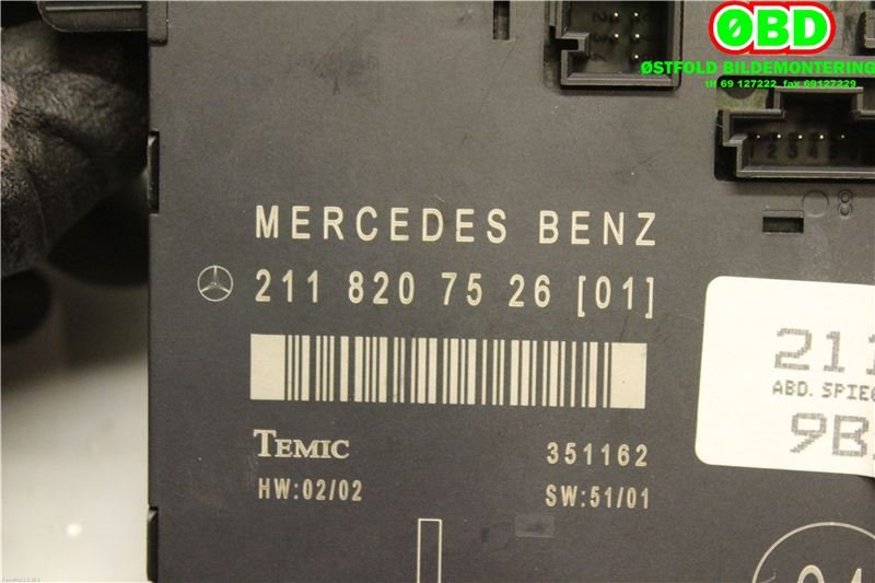 Styreenhet dør venstre foran til Mercedes E-Klasse 2002-2006 (Fase 1) (W211) (W211) (MERCEDES|A 211 820 75 26|A 211 870 27 85|2118207526)