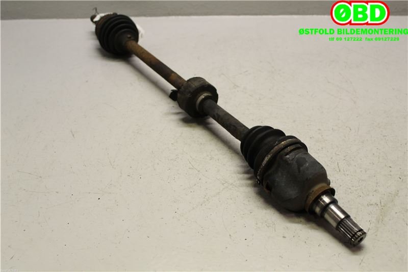 Drivaksel høyre foran til Toyota Avensis 2000-2003 (Type I, Fase 2)  (TOYOTA|4341005270|)