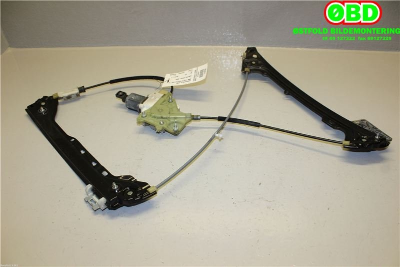 Ruteheis venstre til BMW 3-Serie 2005-2011 (E90/E91/E92/E93) (E90/E91/E92/E93) (BMW|51 33 7 193 455|67 62 7 189 231|)