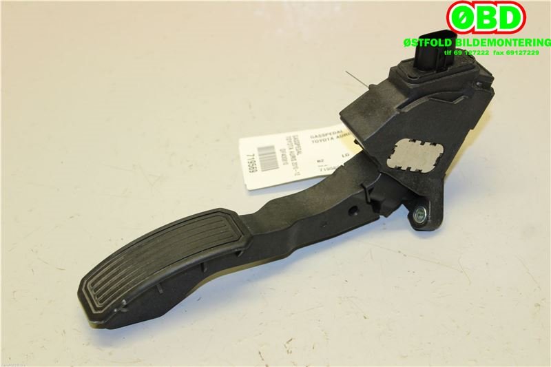 Pedal gass til Toyota Auris 2010-2012 (Type I, Fase 2) (TOYOTA|7811002011|)