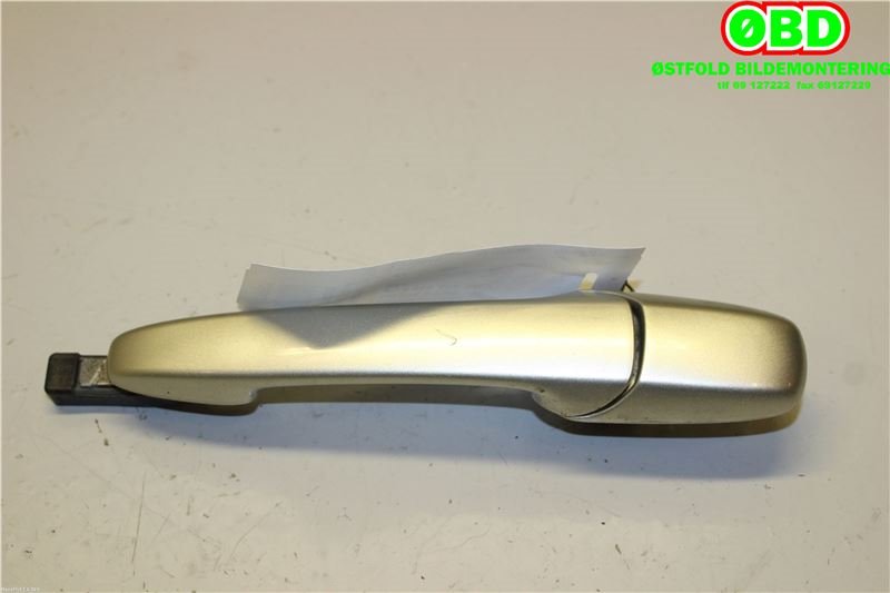 Dørhåndtak utv venstre bak til Mazda 6 2002-2008 (Type I) (MAZDA|GJ6A73410D28|)