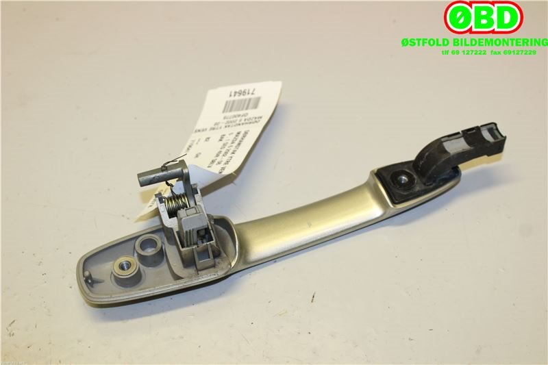 Dørhåndtak utv venstre bak til Mazda 6 2002-2008 (Type I) (MAZDA|GJ6A73410D28|)