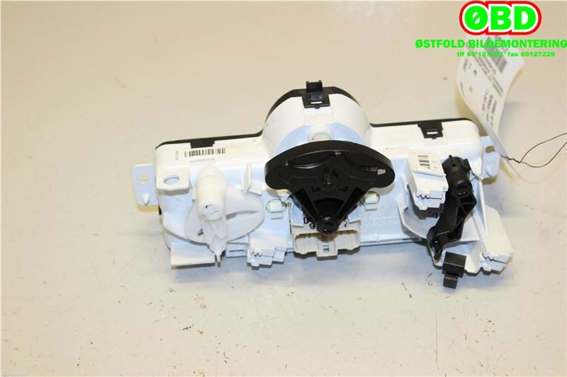 Varmeapparat betjening til Renault Kangoo 2008-2021 (Type II) (RENAULT|275109404R|)