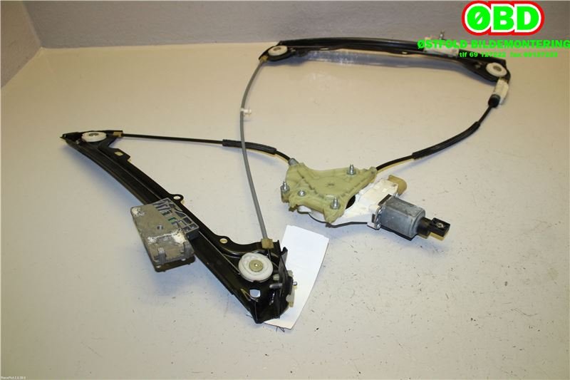 Ruteheis høyre foran til BMW 3-Serie 2005-2011 (E90/E91/E92/E93) (E90/E91/E92/E93) (BMW|51 33 7 193 456|)
