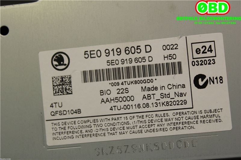 Bilstereo navigasjon til Škoda Octavia 2013-2016 (Type III, Fase 1)  (SKODA|5E0 919 605 D||5E0919605D)