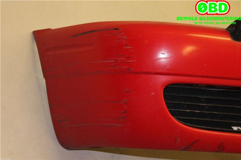 Støtfanger foran til Toyota Corolla 2000-2002 (Fase 2) (TOYOTA|521191E620|)