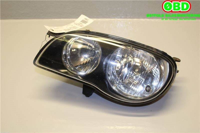 Frontlykt venstre halogen til Toyota Corolla 2000-2002 (Fase 2) (TOYOTA|811501E410|)