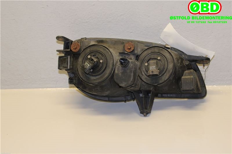 Frontlykt venstre halogen til Toyota Corolla 2000-2002 (Fase 2) (TOYOTA|811501E410|)