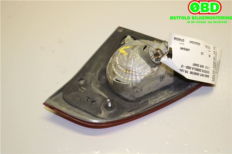 Baklykt venstre indre til Toyota Corolla 2007-2013  (TOYOTA|8159102140|)