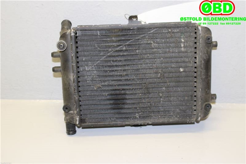 Radiator (manuell gir) til Audi A4 2004-2008 (Type III) (B7) (B7) (|8E0121212H)