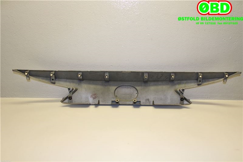Lister til Toyota Auris 2013-2015 (Type II, Fase 1)  (TOYOTA|7681102940||7681102830)