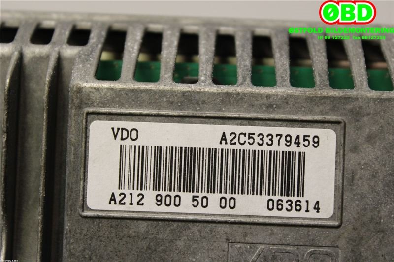 Bilstereo navigasjon til Mercedes E-Klasse 2009-2013 (Fase 1) (W212) (W212) (MERCEDES|A 212 900 50 00|A 212 900 90 22|2129005000)
