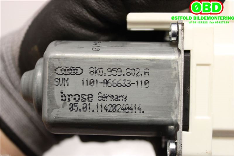 Ruteheis høyre foran til Audi A4, Allroad 2009-2016 (Type I) (B8) (B8) (AUDI|8T0 959 802 B||8K0959802A)