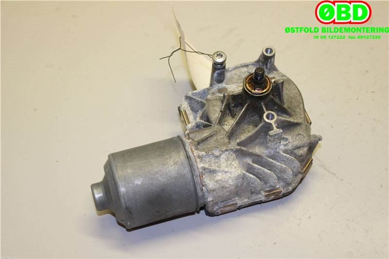 Viskermotor frontrute til BMW 5-Serie 2010-2017 (F10/F11) (F10/F11) (BMW||7272367)