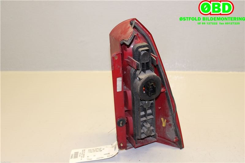 Baklykt venstre til Ford Focus 1998-2004 (Type I) (FORD|1233323|)