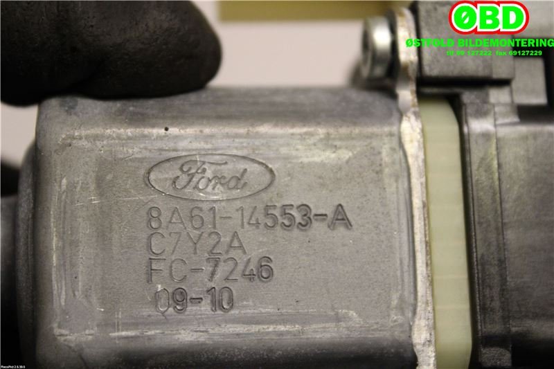 Ruteheis høyre foran til Ford Fiesta 2008-2012 (Type VI, Fase 1)  (FORD|1543207||8A6114553A)