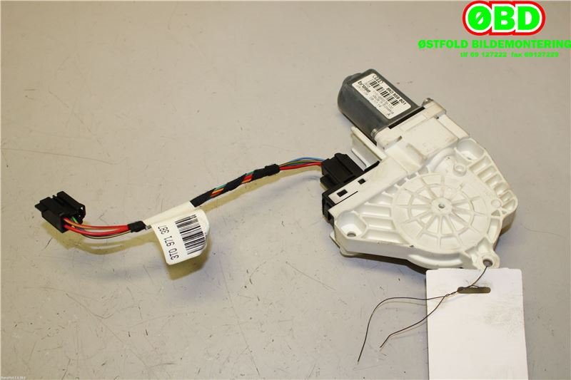 Ruteheis venstre foran til Škoda Superb 2008-2015 (Type II)  (SKODA|8K0 959 801|8T0 959 801 A|8K0959801)