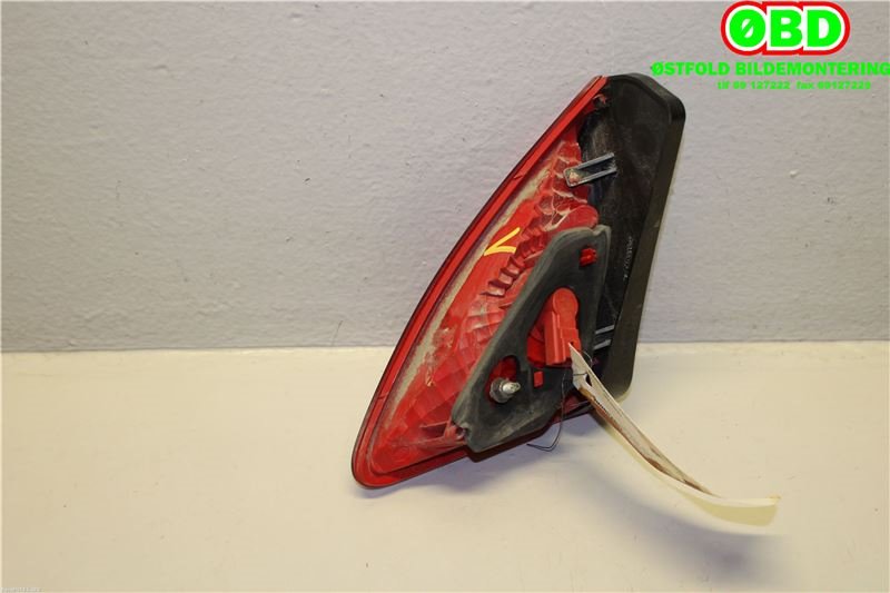 Baklykt venstre indre til Peugeot 3008 2009-2016 (Type I)  (PEUGEOT|6350 HE||9683461080)