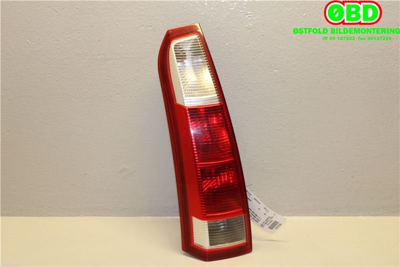 Baklykt venstre til Opel Meriva A 2003-2010 (OPEL|93176390|1222085|93294345)