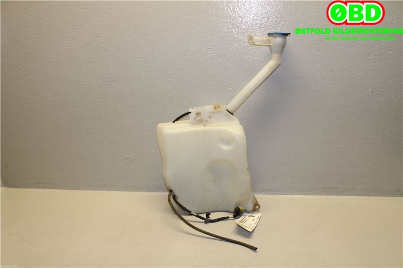 Spylertank til Nissan Qashqai 2010-2014 (Type I, Fase 2)  (NISSAN|28910JD900|)