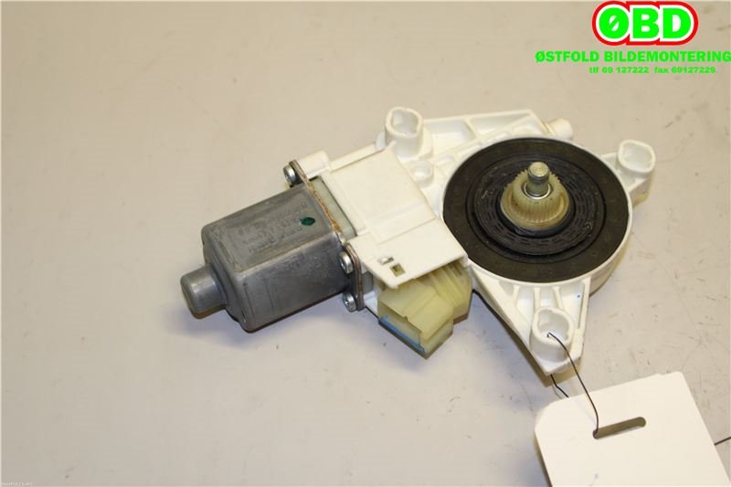 Ruteheis høyre bak til Mercedes ML 2005-2011 (W164) (W164) (MERCEDES|A 251 820 02 08||2518200208)