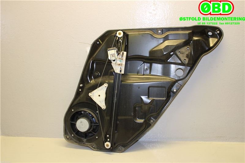 Ruteheis til Mercedes ML 2005-2011 (W164) (W164) (MERCEDES|A 164 730 03 79|)