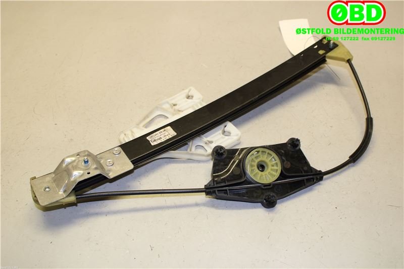 Ruteheis til Audi A4 2007-2014 (Type IV) (B8) (B8) (AUDI|8K0 839 461|)