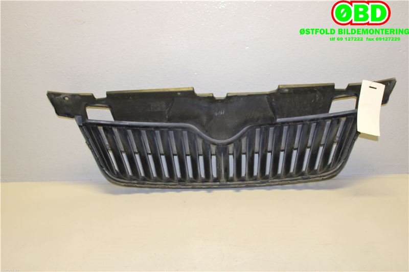 Grill til Škoda Fabia 2010-2014 (Type II, Fase 2) (SKODA|5J0 853 668 C|)