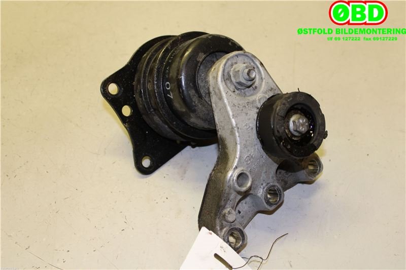 Motorfeste til Škoda Fabia 2010-2014 (Type II, Fase 2) (SKODA|6R0 199 167 AG|)