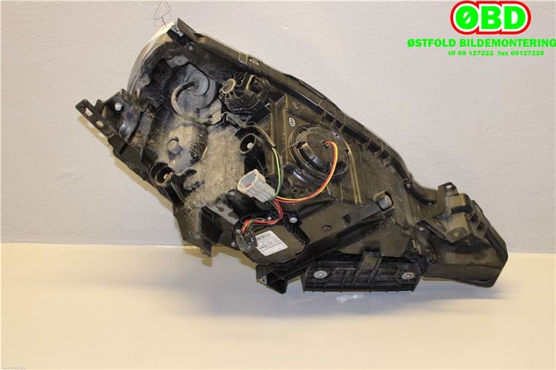 Frontlykt venstre halogen til Nissan Leaf 2011-2017 (Type I)  (NISSAN|260603NA3B|260603NA3C|)