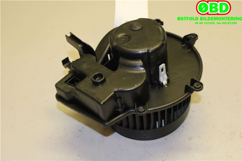 Varmeapparat motor til Mercedes C-Klasse 2000-2004 (Fase 1) (W203) (W203) (MERCEDES|A 203 820 25 14|)