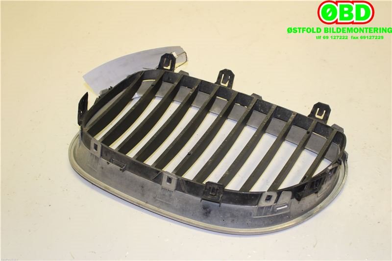 Grill høyre til BMW 5-Serie 2003-2010 (E60/E61) (E60/E61) (BMW|51 13 7 027 062|)