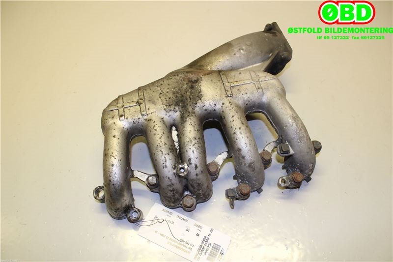 Manifold innsug til VW Transporter / Caravelle 2003-2009 (Fase 1) (T5) (T5) (VOLKSWAGEN|070 129 713 F||070129713F)