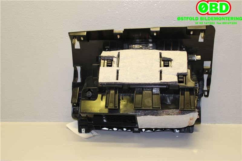 Hanskerom til BMW X1 2009-2015 (E84) (E84) (BMW|51162991313|)