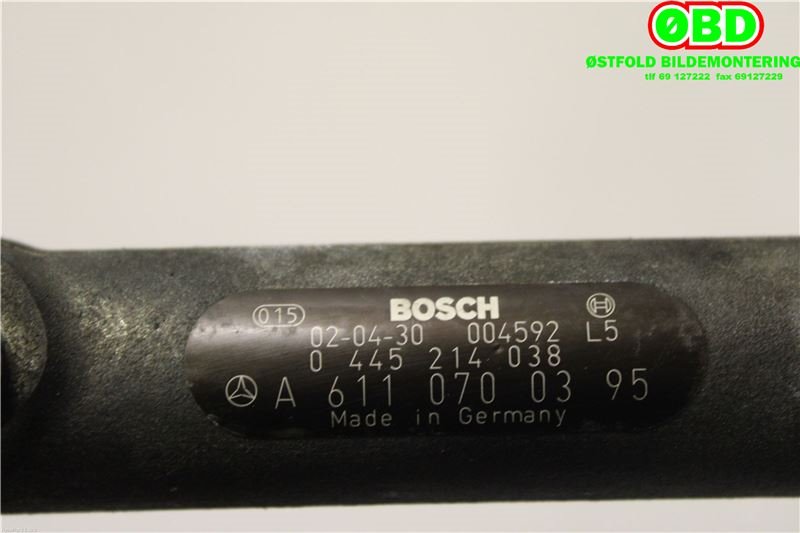 Dyseskinne (fuelrail) til Mercedes E-Klasse 2002-2006 (Fase 1) (W211) (W211) (MERCEDES|A 611 070 03 95|A 646 070 10 95|6110700395)
